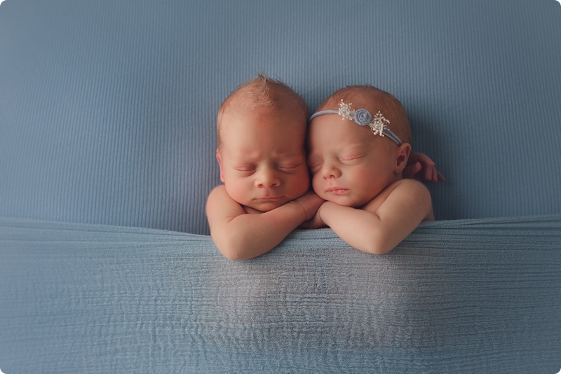 boy,girl,newborn photographer,studio,twins newborn session,
