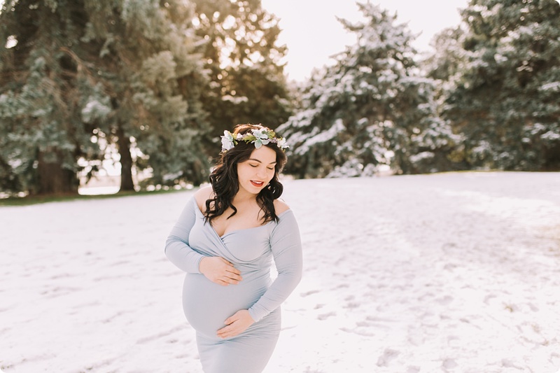 Winter, Snow session, Snow Maternity Session, Winter Maternity, Utah locations, maternity gowns, Sew Trendy accessories, maternity session