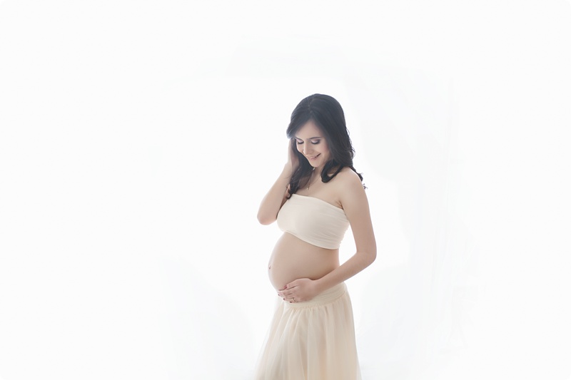 maternity,maternity photographer,studio maternity,