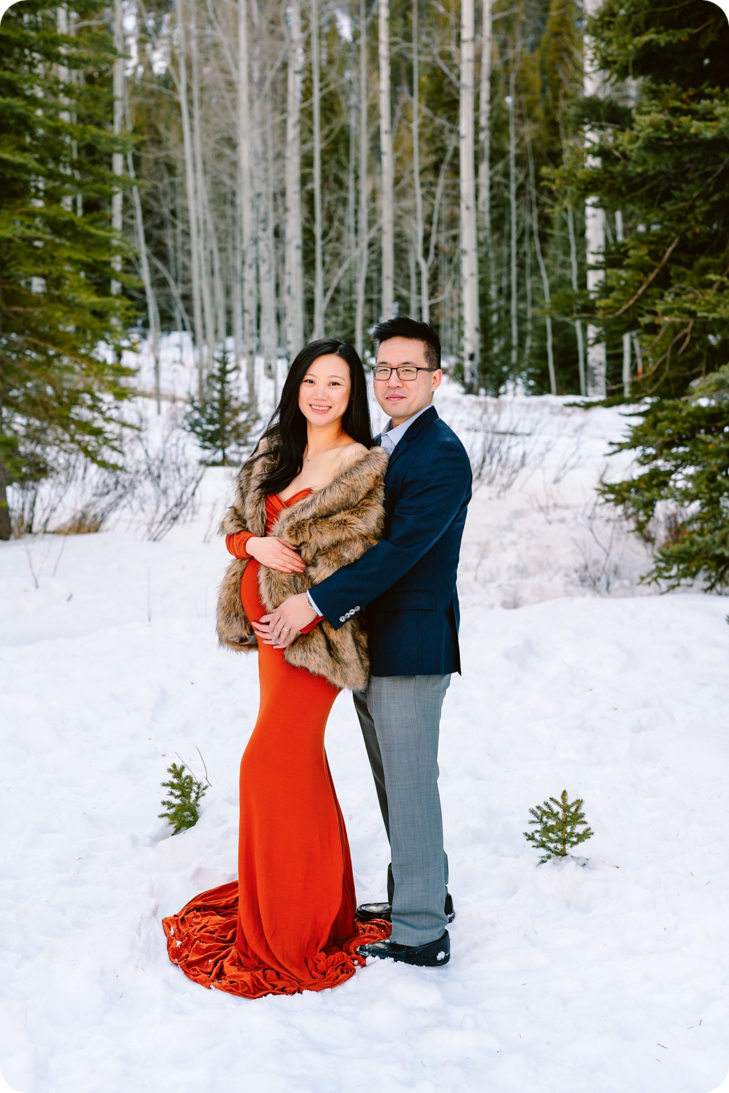 Winter Maternity Portraits in the Snow | {Beka Price Photography | Utah Maternity Photographer}